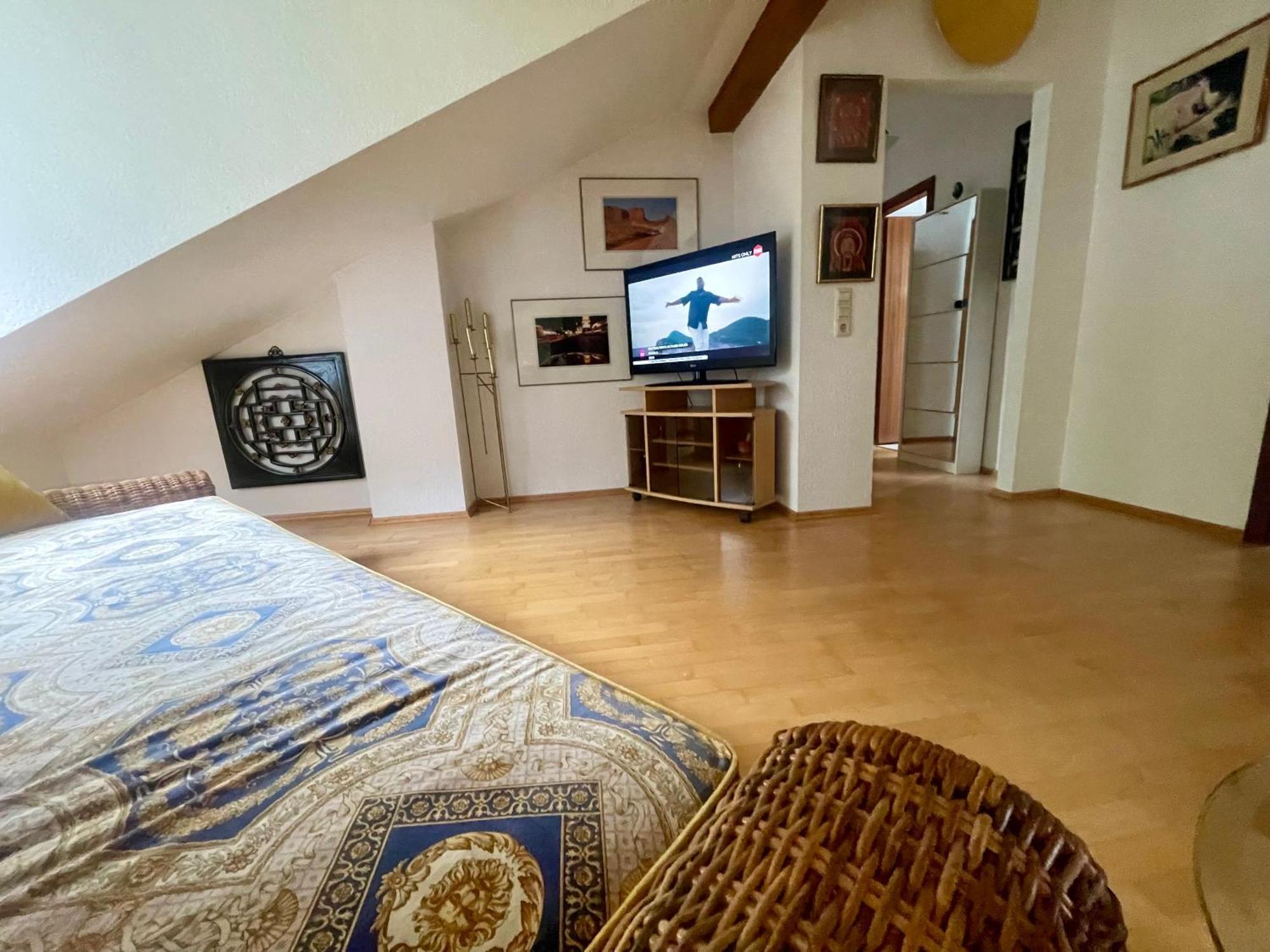 Wunderschoenes Grosses 3 Zimmer Apartament Zentrum Goldstadt Familienfreundlich Mit Garage Pforzheim Exteriör bild