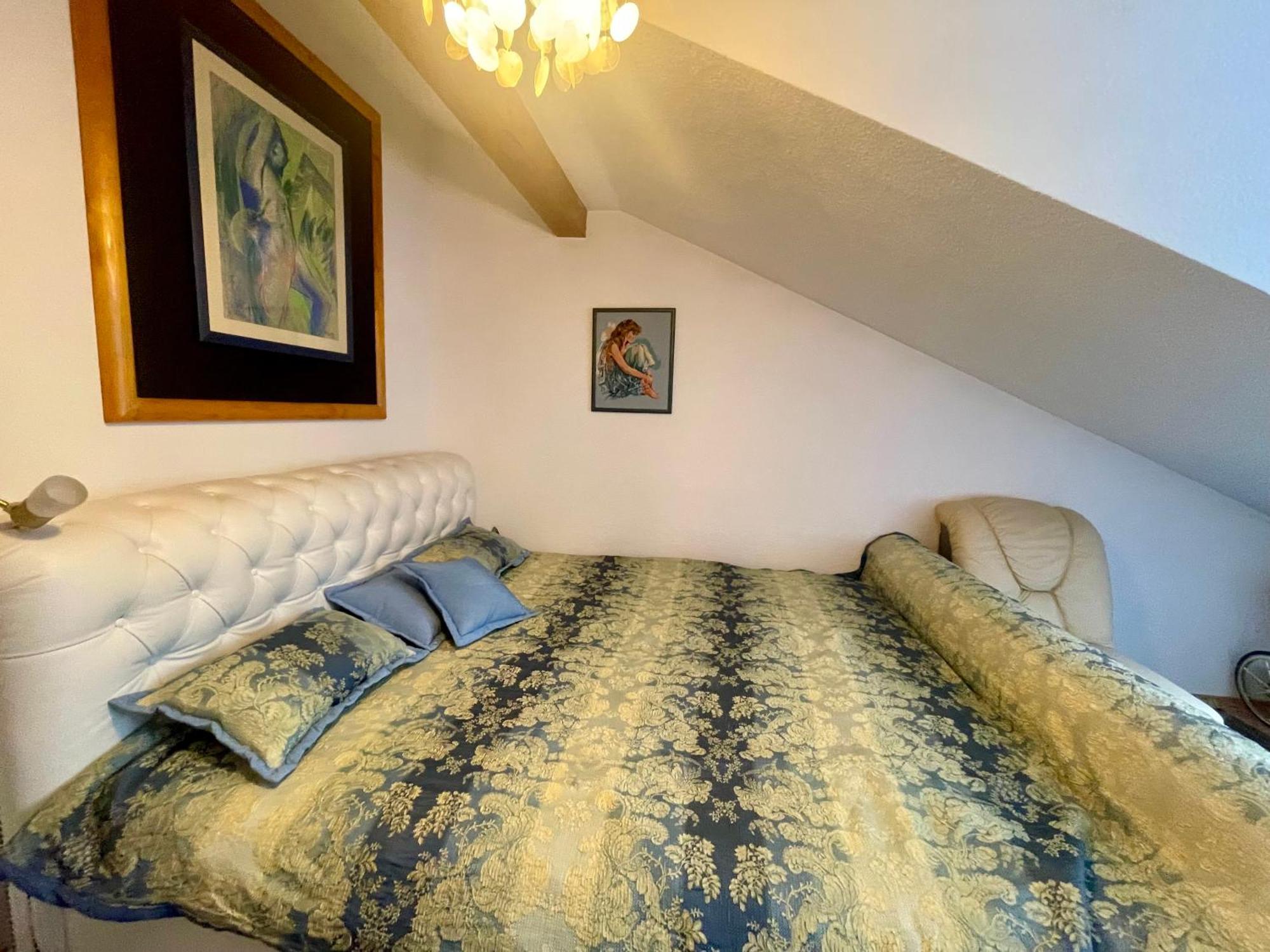 Wunderschoenes Grosses 3 Zimmer Apartament Zentrum Goldstadt Familienfreundlich Mit Garage Pforzheim Exteriör bild